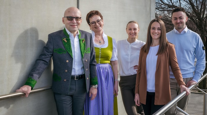 Manfred (left) and Monika Höllerschmid, Kristýna Krejci, Stefanie Haslinger-Hutter and Christoph Höllerschmid-Haslinger are looking forward to the new challenge right in Krems.