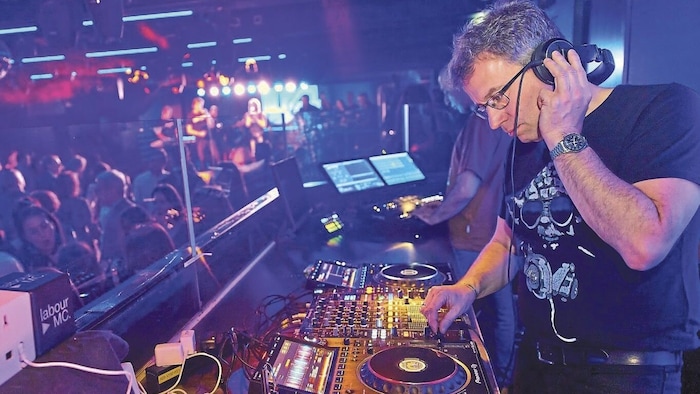 Johannes Kopf alias Labor MC at work in a club