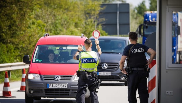 Weil das grüne Kraut in Bayern legal ist, wird an der oberösterreichischen Grenze scharf kontrolliert. (Bild: Scharinger Daniel)