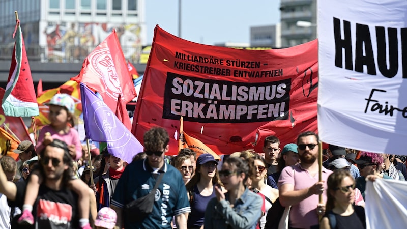 Demonstration am 1. Mai in Berlin (Bild: AFP)