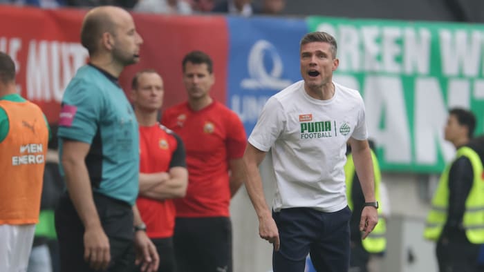 Robert Klauß schimpfte über die Schiedsrichterentscheidung beim 2:1.