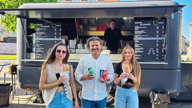 Claus Spitzbart ist Hausherr am Heuplatz: Nicht nur im Princs gibt es schmackhafte Gerichte zu essen, ab Montag eröffnet auch ein neuer Streetfood-Laden. (Bild: Christian Tragner)