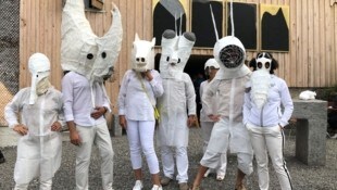 Nichts Alltägliches: Mit Maske durch die City spazieren