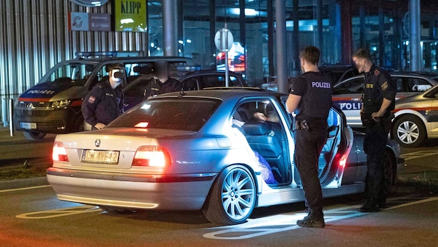 Bei illegalen Auto-Treffen in der Steiermark stellte die Polizei Hunderte Anzeigen aus (Symbolbild) (Bild: Scharinger Daniel/Pressefoto Scharinger )