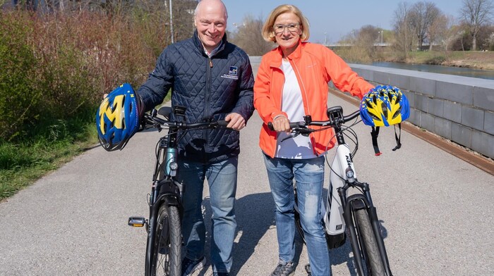 Firmly in the saddle: Mikl-Leitner and Miernicki are beating the drum for cycling tourism. Good ...