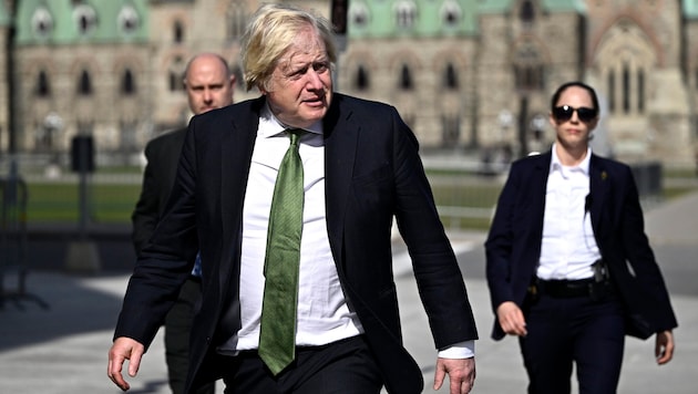 Boris Johnson Kanada gezisi sırasında. (Bild: AP)