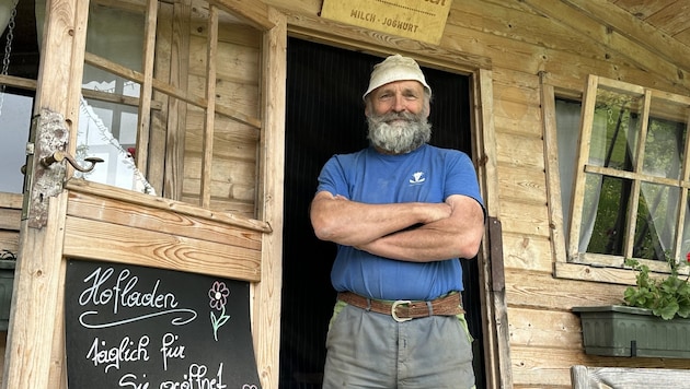 Alfred Enthofer hatte schon mit Dieben in seinem schmucken Hofladen zu kämpfen. Jetzt setzt er auf Überwachungskameras.  (Bild: ZOOM.TIROL)