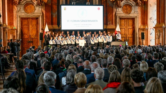 The Marble Hall was filled to the very last seat