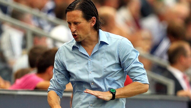 Juli 2012: Schmidt will das Ausscheiden seines Salzburger Teams gegen Düdelingen nicht wahrhaben. (Bild: APA/DANIEL KRUG)