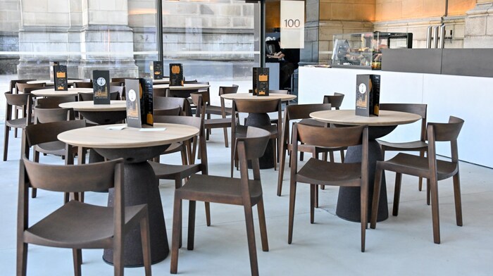 The 120 square meter café combines city and church spaces.