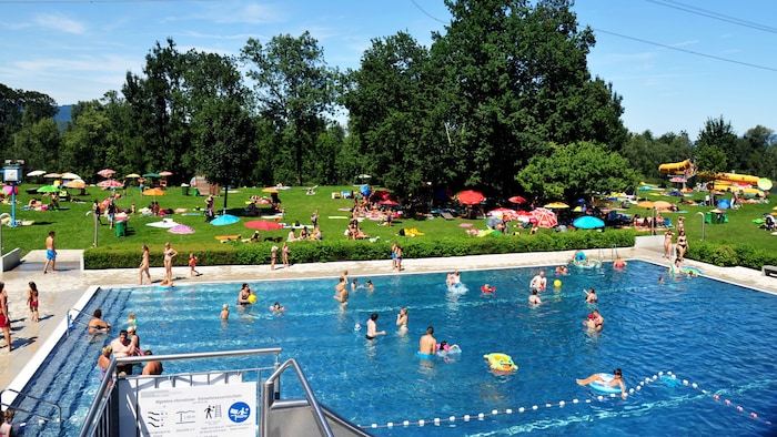 In den Rheinauen in Hohnems können BAdenixen ab 9. Mai in die Fluten steigen.
