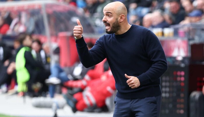 Knochenjob: Onur Cinel.