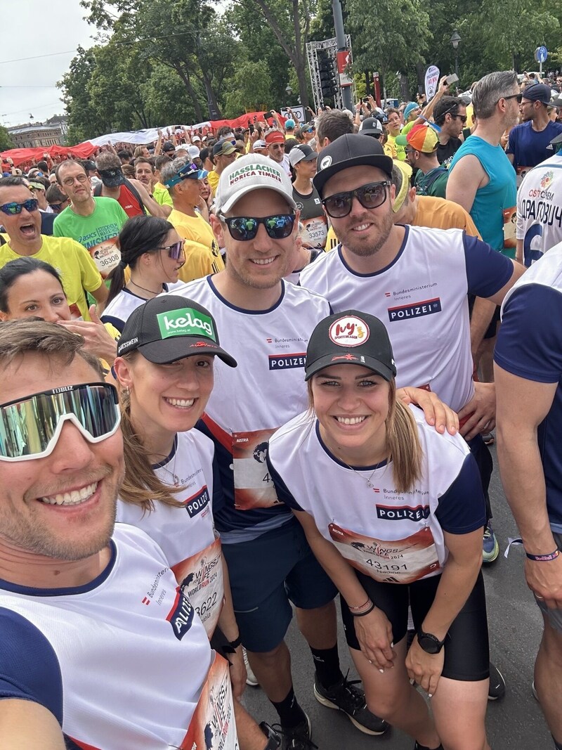 Am gestrigen Sonntag lief Nadine Fest (re.) beim „Wings for Life“-Worldrun mit ÖSV-Kollegen wie Christian Walder, Oti Striedinger oder Daniela Ulbing.  (Bild: ZVG)