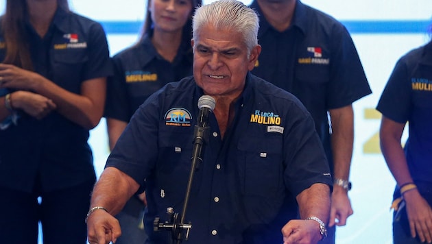 The 64-year-old José Raúl Mulino won more than a third of the votes cast. (Bild: APA/AFP/Roberto CISNEROS)