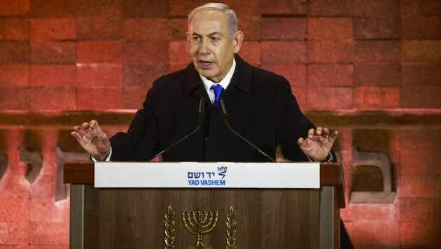 Netanyahu does not agree with the criticism of his actions. (Bild: AFP/Menahem Kahana)