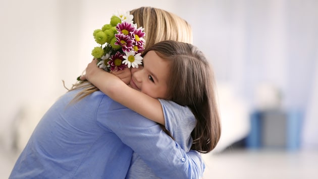 Flowers are still the most popular gift for Mother's Day. (Bild: ©Africa Studio - stock.adobe.com)