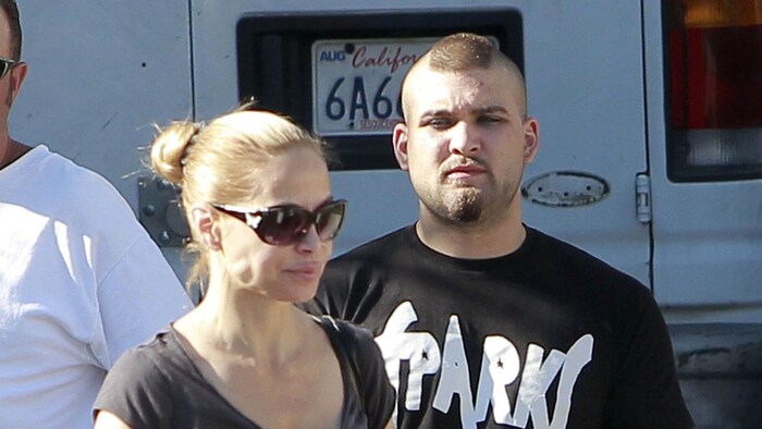 Weston Coppola Cage állítólag "halálos fegyverrel" támadt az édesanyjára.