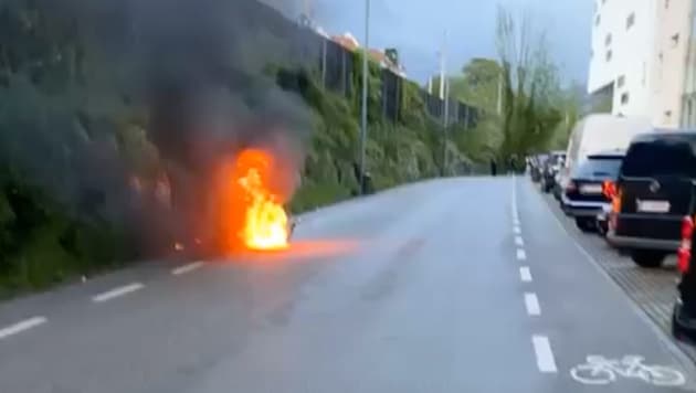 Das Mofa stand plötzlich in Vollbrand. (Bild: zVg)