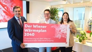 Drei Stadträte für ein gasheizungsfreies Wien: Stadtrat Peter Hanke, Stadtrat Jürgen Czernohorszky und Vizebürgermeisterin Kathrin Gaál (alle SPÖ) (Bild: Zwefo)