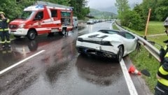 Dieser schöne Lamborghini musste in Bad Ischl dran glauben. (Bild: FF Bad Ischl)