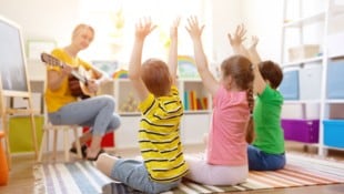 Machen wir unsere Kinder zu traumatisierten Rassisten, indem wir alte Lieder singen? (Bild: stock.adobe.com/candy1812 - stock.adobe.com)