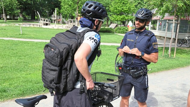 Die Beamten der Grazer Fahrradpolizei stellten im heurigen Sommer 2.661 Organmandate aus. (Bild: Christian Jauschowetz)