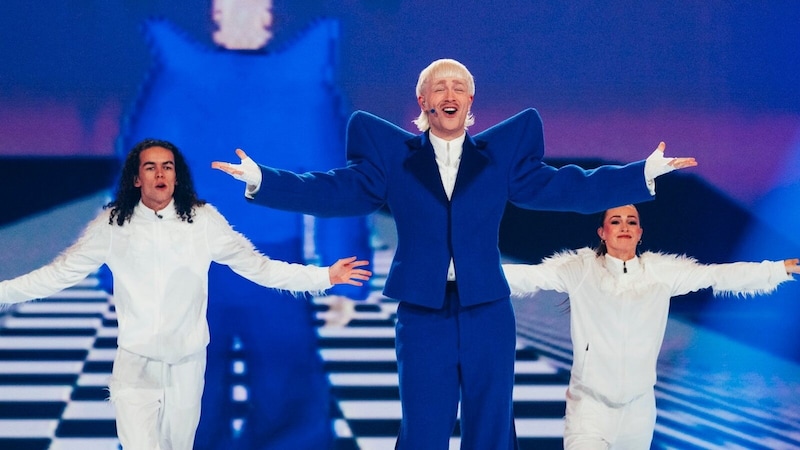 Joost Klein aus den Niederlanden brachte zum Abschluss mit „Europapa“ die Halle zum Kochen. (Bild: EBU/Sarah Louise Bennett)