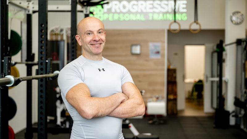 Der St. Pöltner Fitnesscoach Lukas Grigorescu gibt „Krone“-Lesern Tipps zu Sport und Ernährung. (Bild: Antal Imre/Imre Antal)