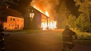 Drei Brände in Folge beschäftigten zuletzt die Feuerwehren im Mühlviertel, die Ermittlungen ...
