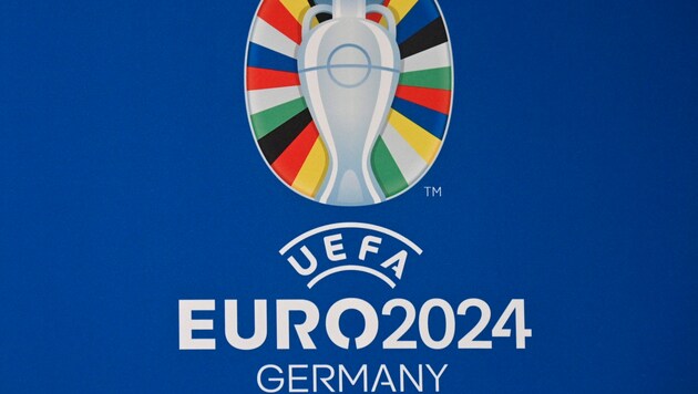 Die Europameisterschaft startet am 14. Juni 2024 mit dem Eröffnungsspiel in der Münchner Allianz Arena zwischen Gastgeber Deutschland und Schottland. Das Ziel aller teilnehmenden Mannschaften ist das Finale am 14. Juli 2024 im Olympiastadion in Berlin. (Bild: AFP/APA/John MACDOUGALL)