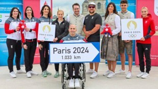 Handbiker Tom Frühwirth gibt die Richtung vor. (Bild: GEPA pictures)