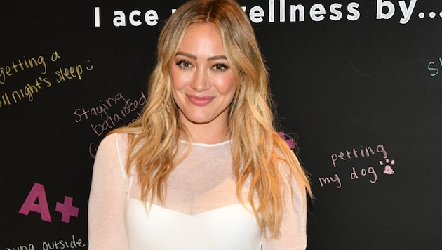 Hilary Duff freut sich über die Geburt ihrer Tochter. Es ist das vierte Kind für die Schauspielerin. (Bild: APA/Getty Images via AFP/GETTY IMAGES/Craig Barritt)