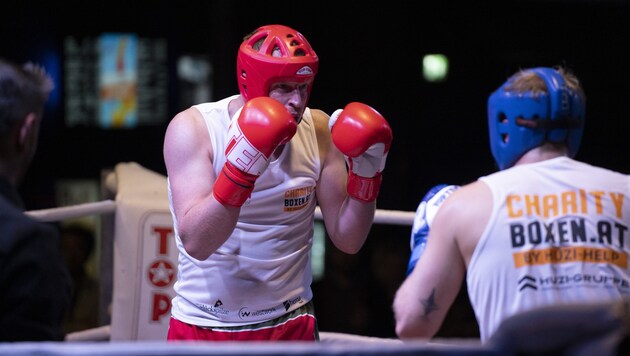 The fighters gave their all at the charity boxing match. (Bild: HUZI-HELP)