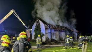 In Goldwörth war das Nebengebäude eines Bauernhofes abgebrannt (Bild: TEAM FOTOKERSCHI / MARTIN SCHARINGER)