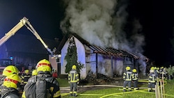 In Goldwörth war das Nebengebäude eines Bauernhofes abgebrannt (Bild: TEAM FOTOKERSCHI / MARTIN SCHARINGER)
