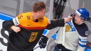 Korbinian Holzer (li.) ist kein Kind von Traurigkeit.