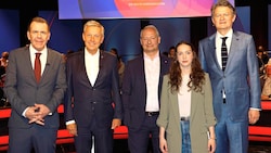 Die Elefantenrunde zur EU-Wahl von „Puls 4“ und der „Krone“ mit allen fünf Spitzenkandidaten. (Bild: Klemens Groh)