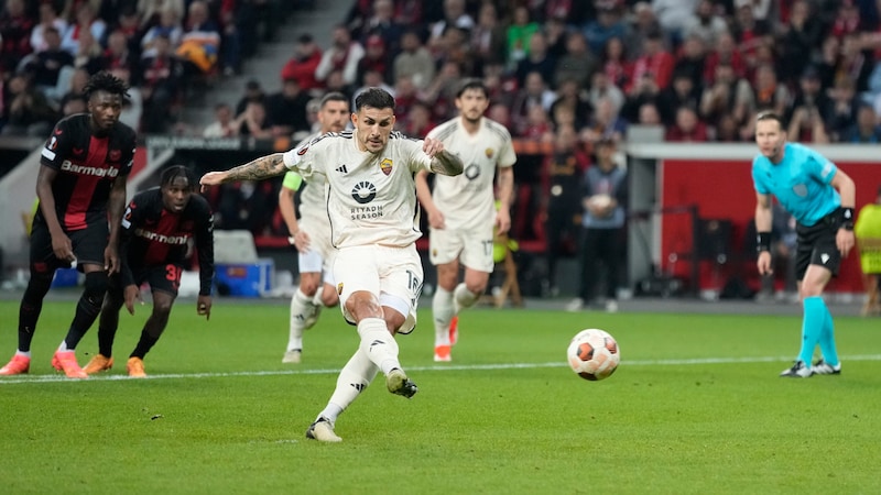 Leandro Paredes traf zweimal vom Elfmeter-Punkt. (Bild: AP ( via APA) Austria Presse Agentur/ASSOCIATED PRESS)