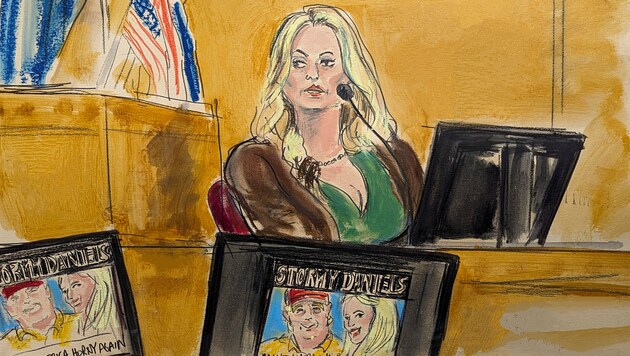 Így örökítette meg a bírósági rajzoló Stormy Daniels kihallgatását a bíróságon. (Bild: AP)