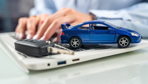 Internet research is good, checking is better: experts recommend a pre-check by ARBÖ or ÖAMTC when buying a used car. (Bild: stock.adobe.com/ROMAN R)
