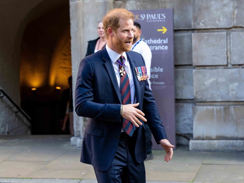 Prinz Harry nach dem Dankgottesdienst in der St. Pauls-Kathedrale (Bild: Photo Press Service/www.PPS.at)