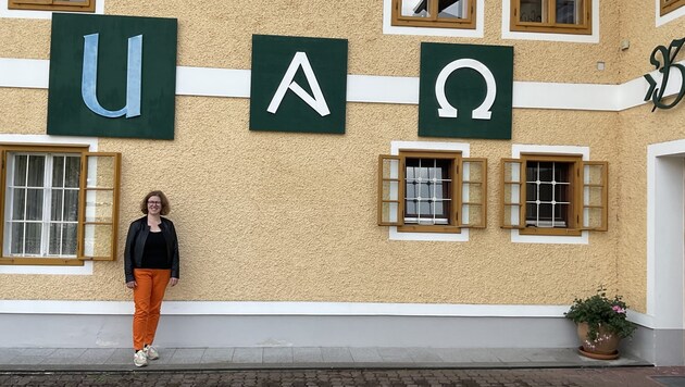 Angelika Doppelbauer ist Kuratorin im Schriftzentrum Bartlhaus in Pettenbach. (Bild: E. Mazzi)