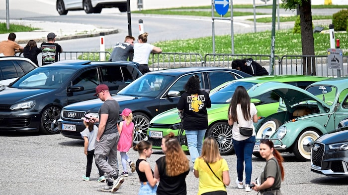 Even without an official event, some PS fans have arrived.