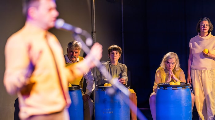 Geschichten aus Europa als Quizshow präsentiert