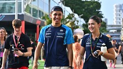 Alex Albon hat selbst mit Adrian Newey zusammengearbeitet. (Bild: AFP/APA/Lillian SUWANRUMPHA)