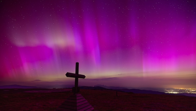 In May last year, a solar storm caused the northern lights to appear over the Hochwechsel. (Bild: Philipp Stiegler)