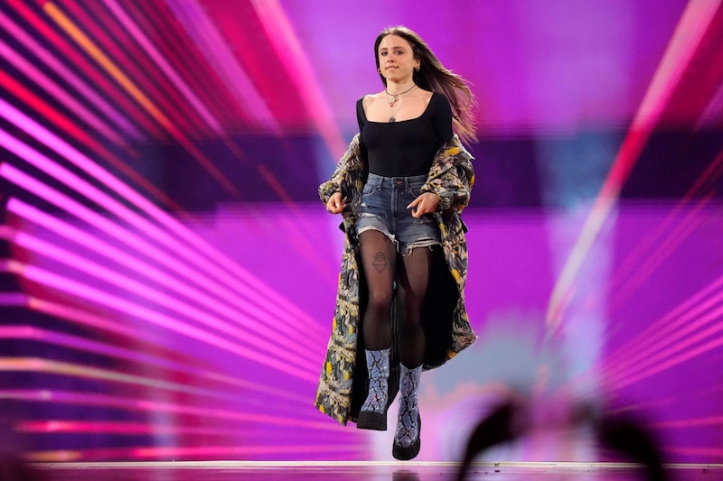 Angelina Mango während einer Probe für das Finale des ESC (Bild: AP ( via APA) Austria Presse Agentur/Associated Press)