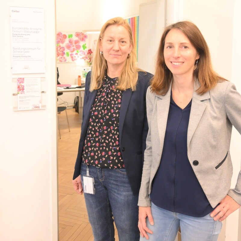 Ulla Pongratz-Elsnig and Verena Reis (right) from the Caritas Anonymous Birth Contact Point. (Bild: CARITAS)