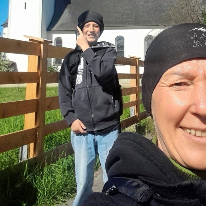 Orgelschüler Anton und seine Mama Regina Föger machten ein Selfie auf dem Weg zur Probe in die ...