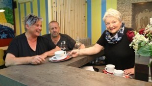 „Ich hab immer schon am liebsten Gäste bewirtet“, betont die lebensfrohe Café-Besitzerin